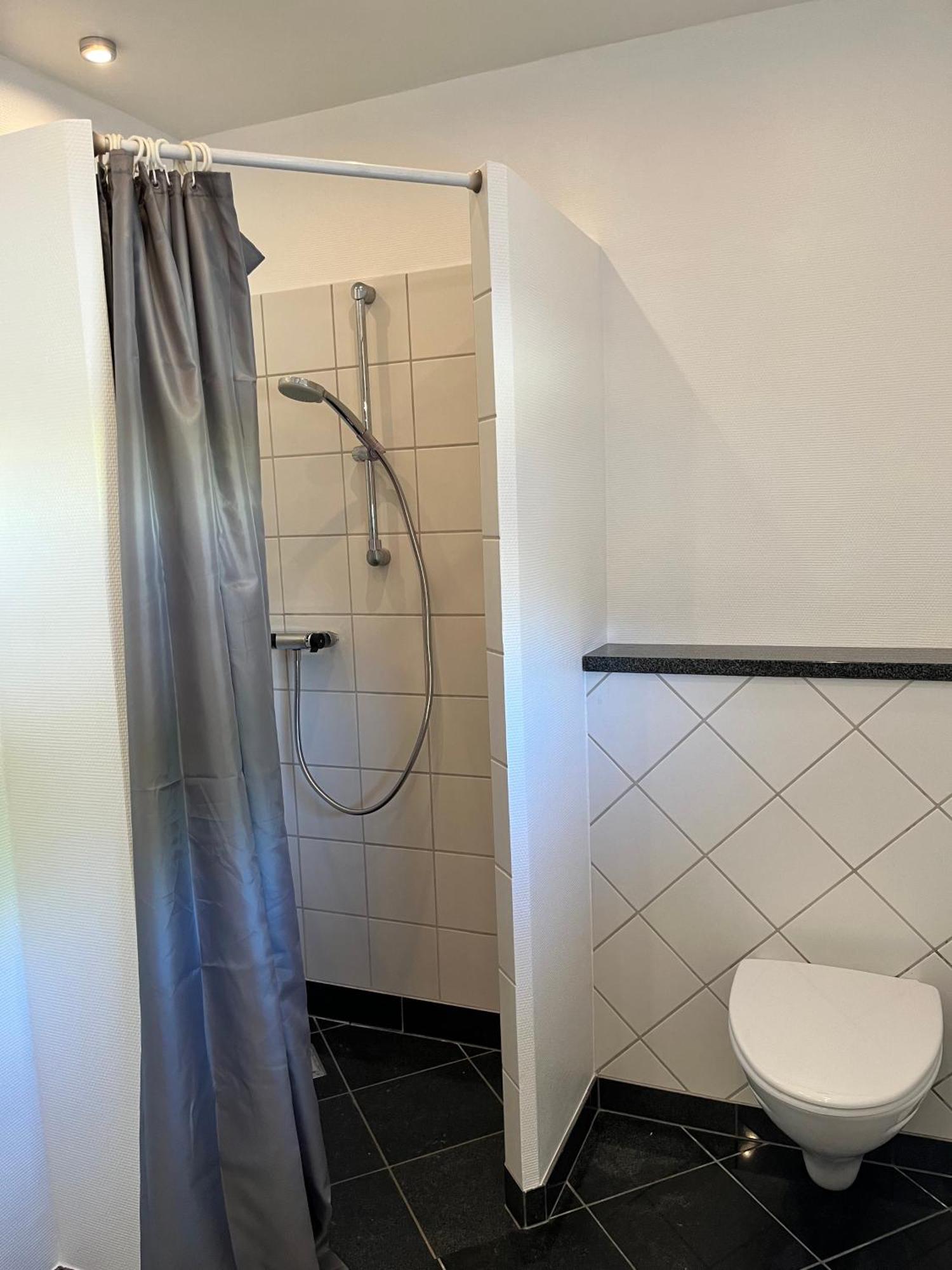 Apartment Fred Og Ro Alstrup